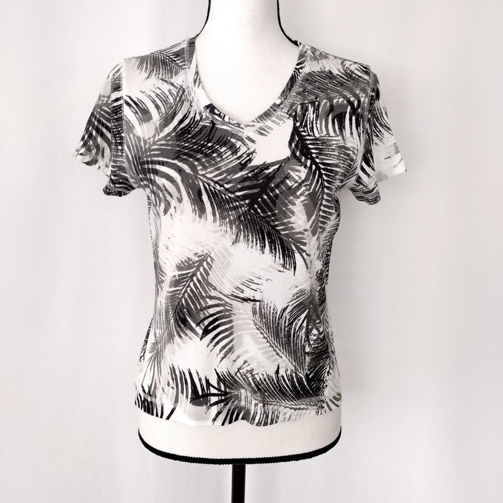 Valerie Stevens Palm Leaf Print Short Sleeved T Shirt